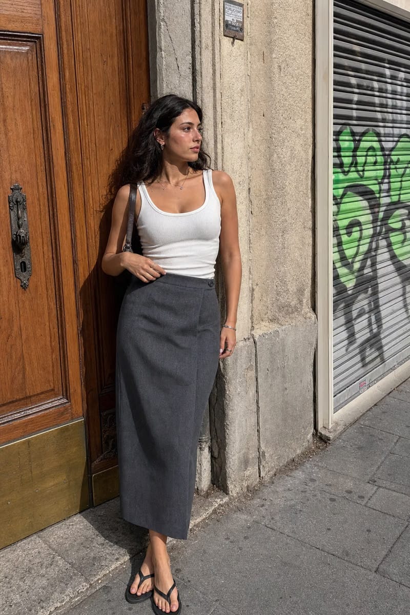 Elara Voss Tailored Column Gray Skirt