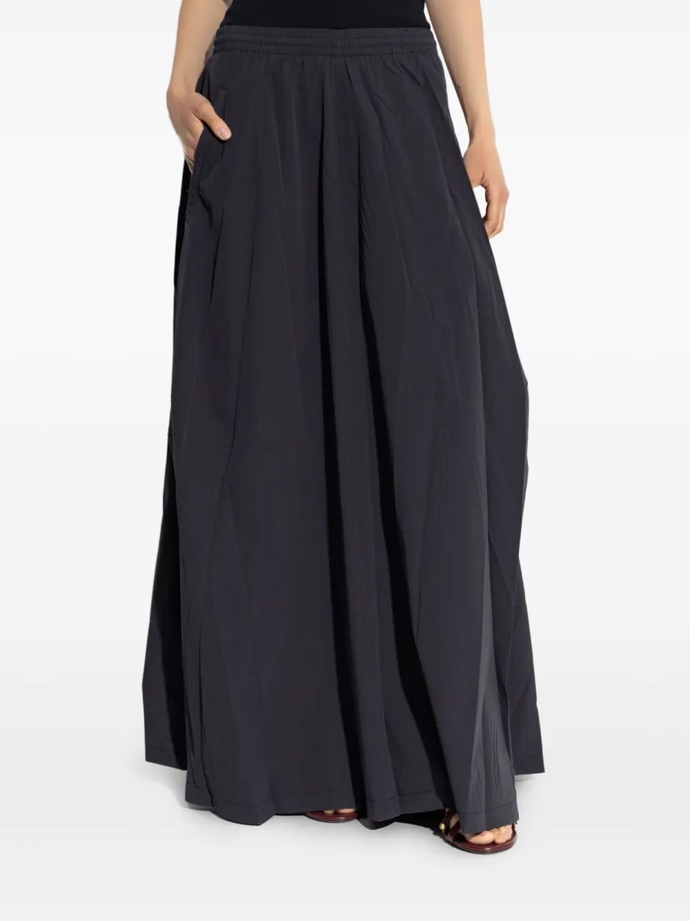 elasticated-waist pocket skirt