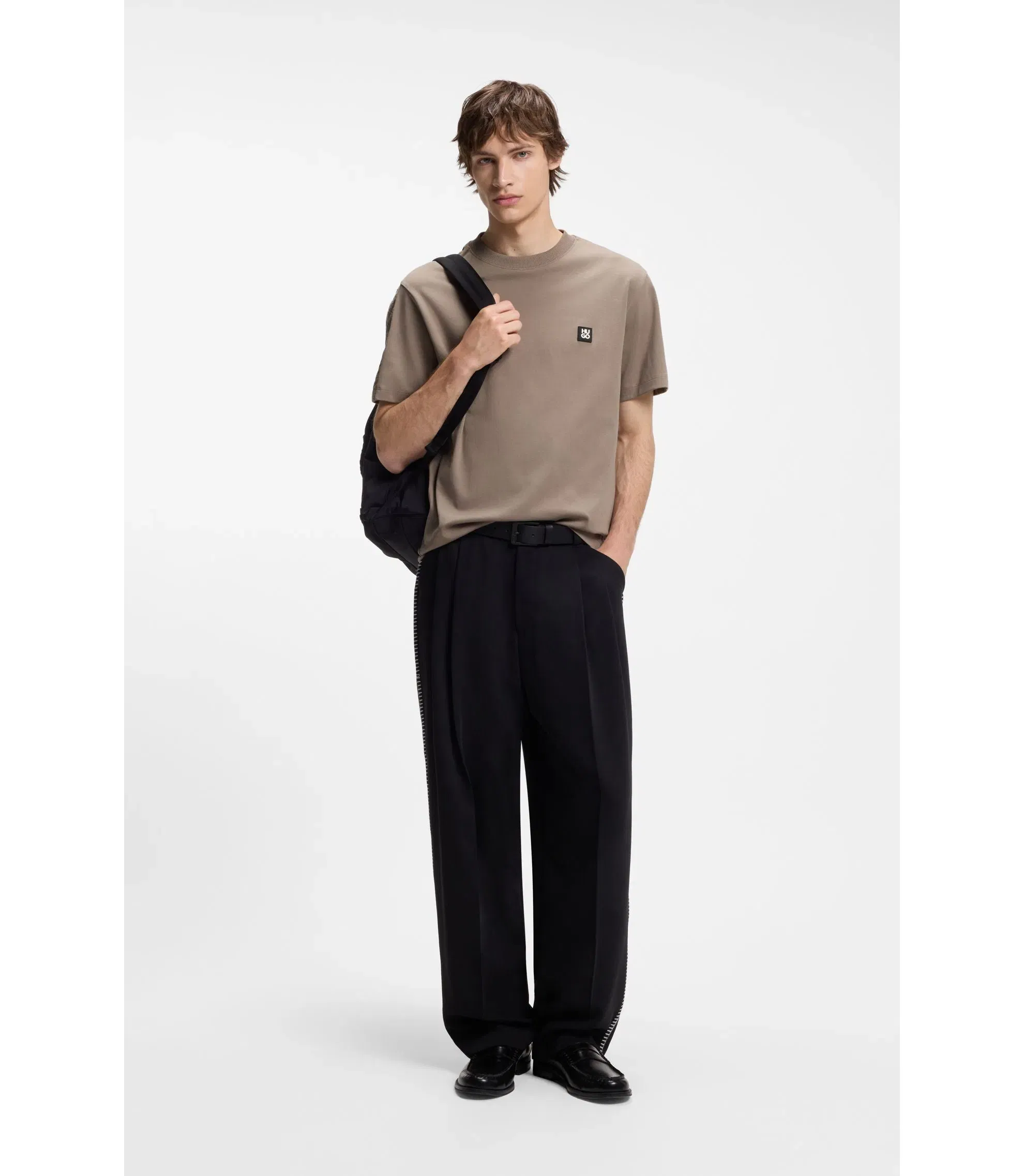 Hugo Relaxed Fit T-Shirt In Interlock Cotton With Embroidered Shoulders Light Brown