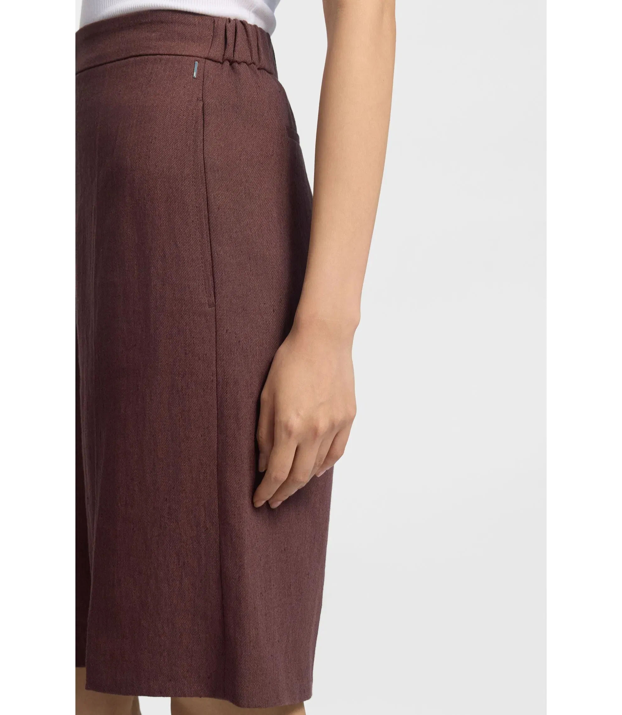 Boss Relaxed Fit Shorts In A Linen Blend Dark Brown Women's