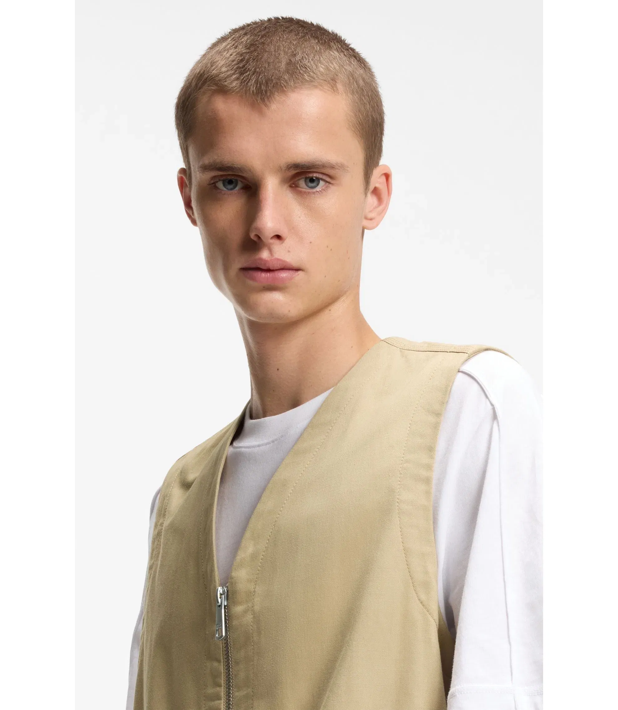 Hugo Relaxed Fit Gilet In Mercerized Cotton Beige