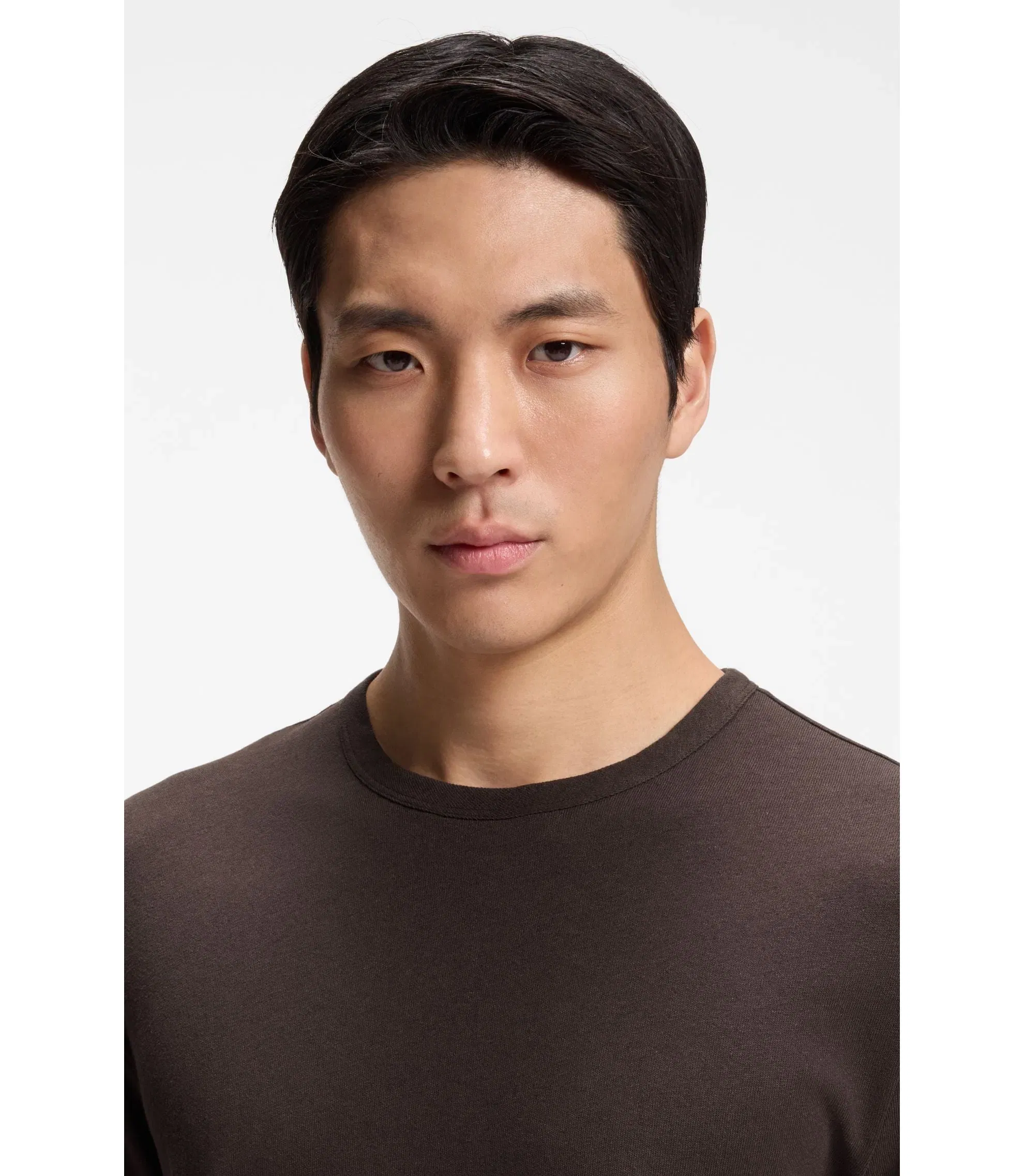 Boss Cotton Linen T-Shirt In A Regular Fit Dark Brown