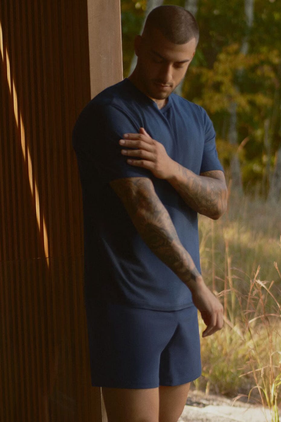 Alo Yoga Essential Short Sleeve Street Tee