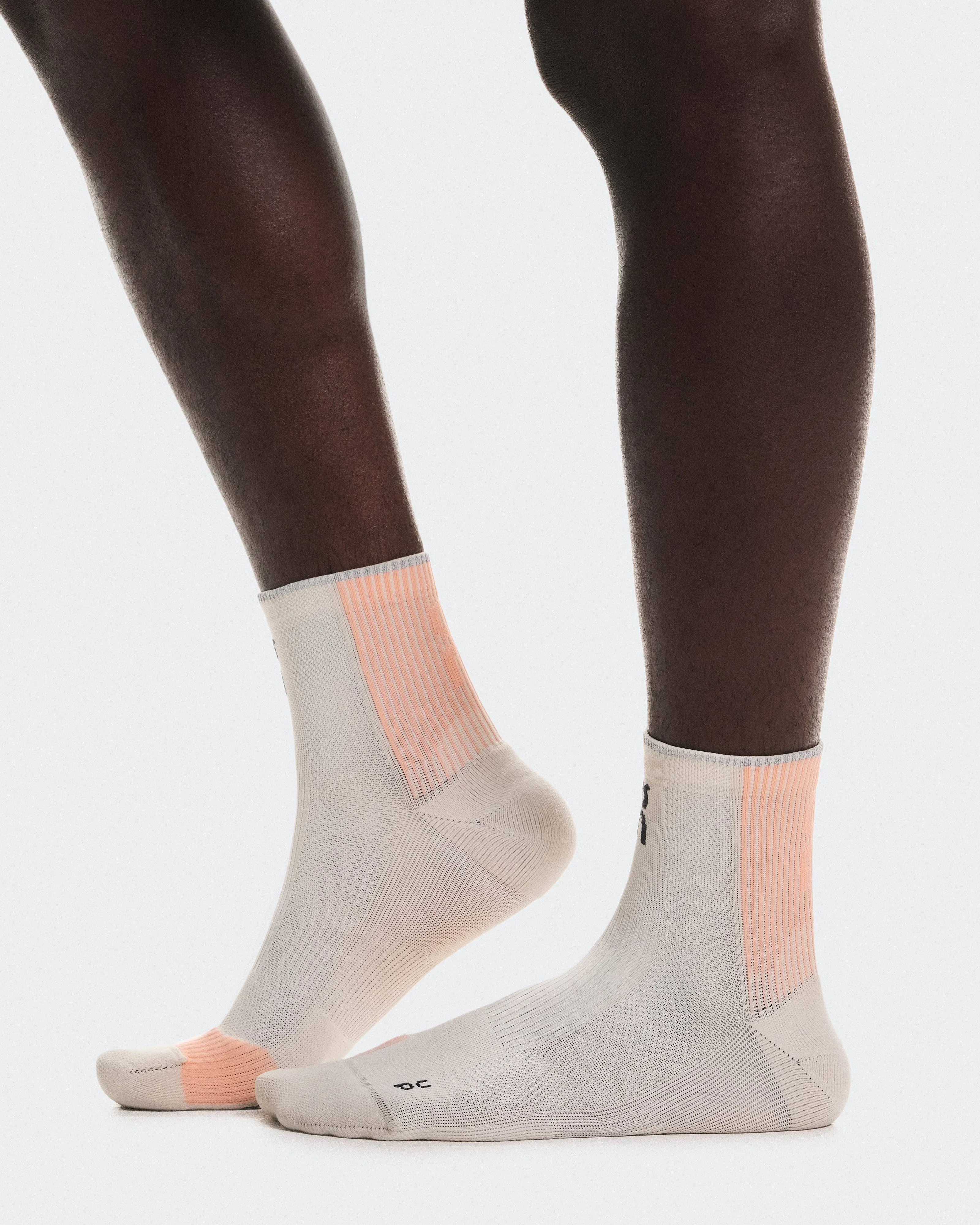 On Performance Run Sock Mid Pearl | Sunstone
