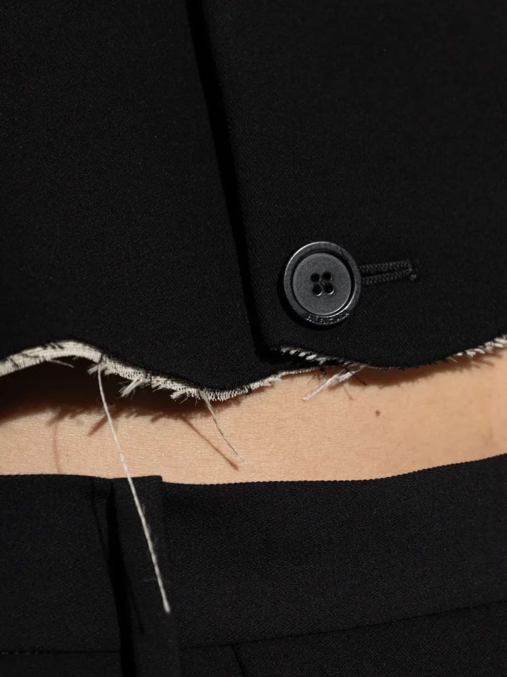 single-breasted notched lapels blazer