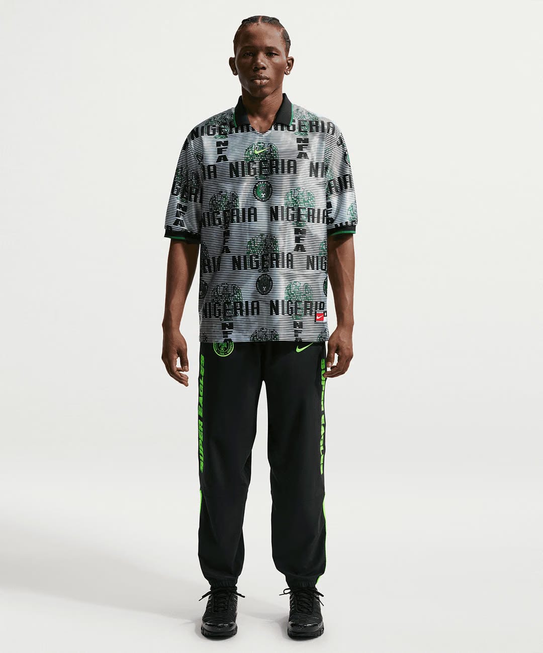 NIKE | NIGERIA ENERGY { WHITE/BLACK/PINE GREEN/ELECTRIC GREEN
