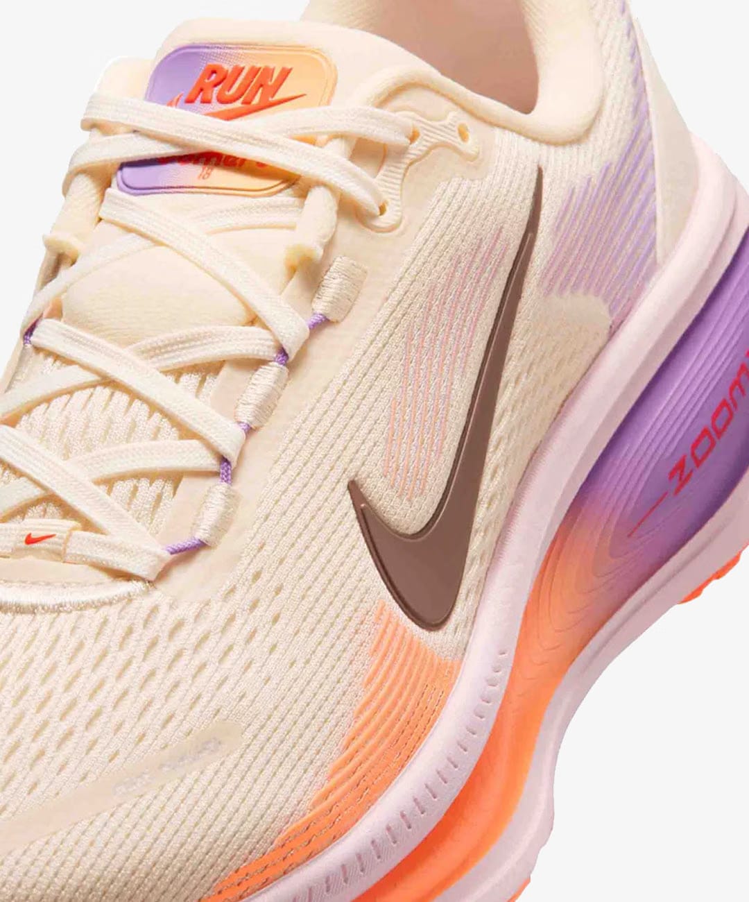 NIKE | VOMERO 18 { CHALK/PINK FOAM/BRIGHT VIOLET/TATTOO