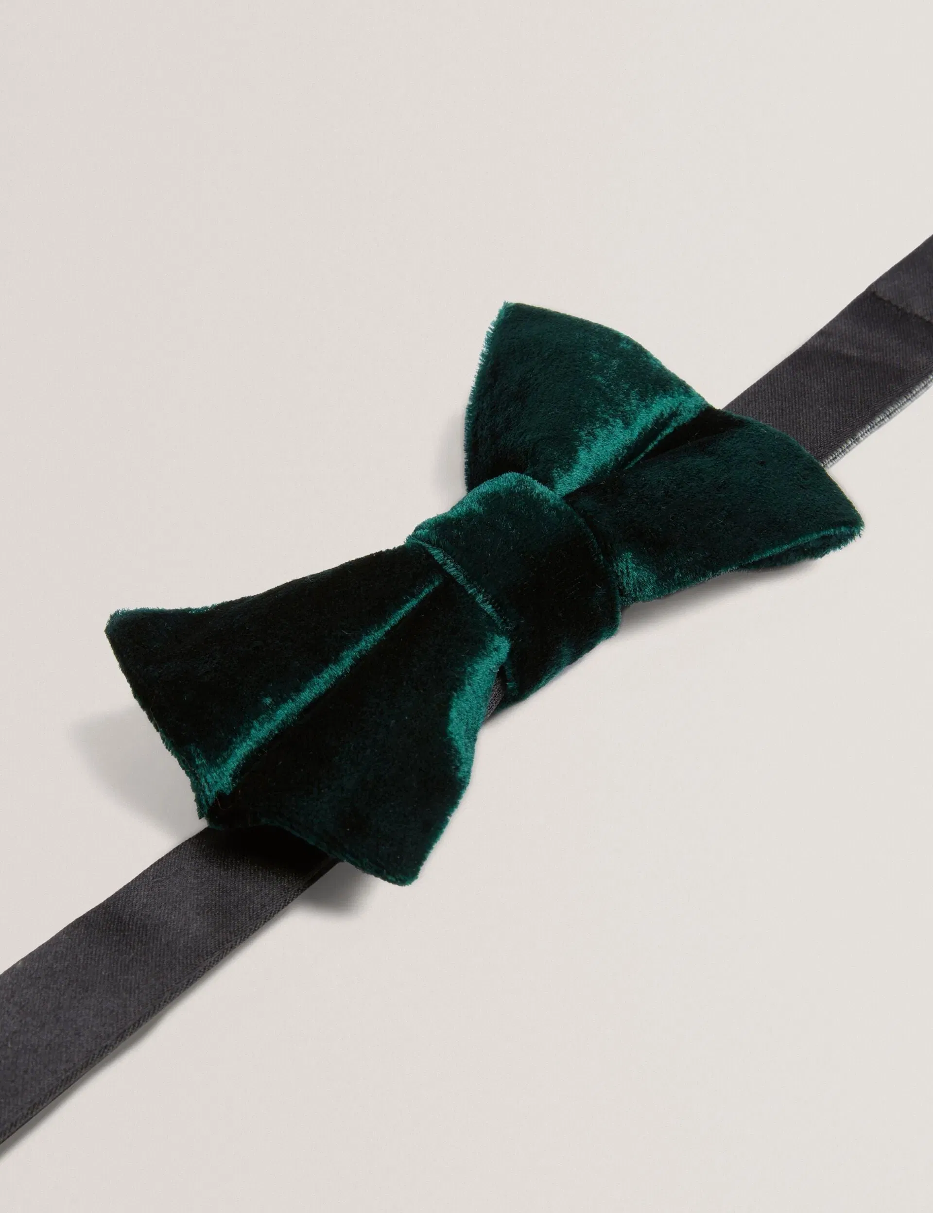 Ted Baker Sanzio Velvet Silk Blend Bow Tie