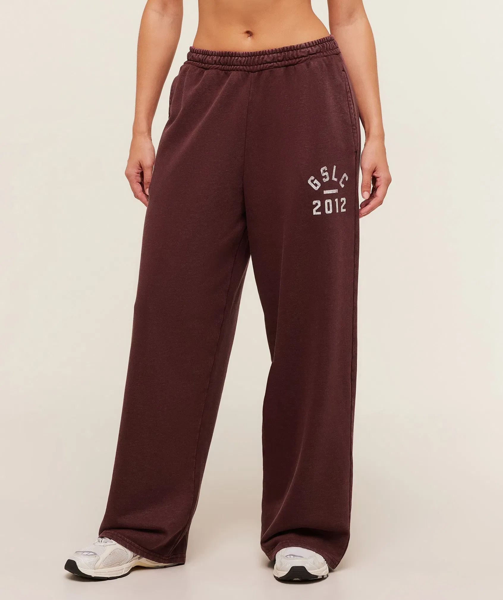 Women's Gymshark Lifting Club 2012 Graphic Wide Leg Joggers Rich Maroon