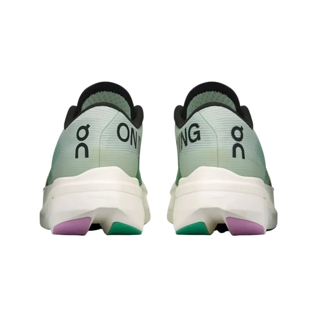On Running Cloudboom Volt Iceberg Mantis
