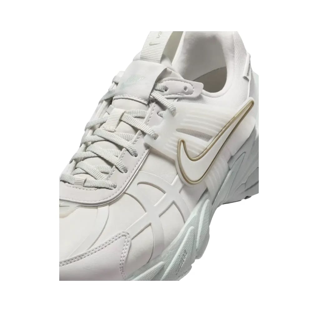 Nike V2K Run Gore-Tex Light Silver