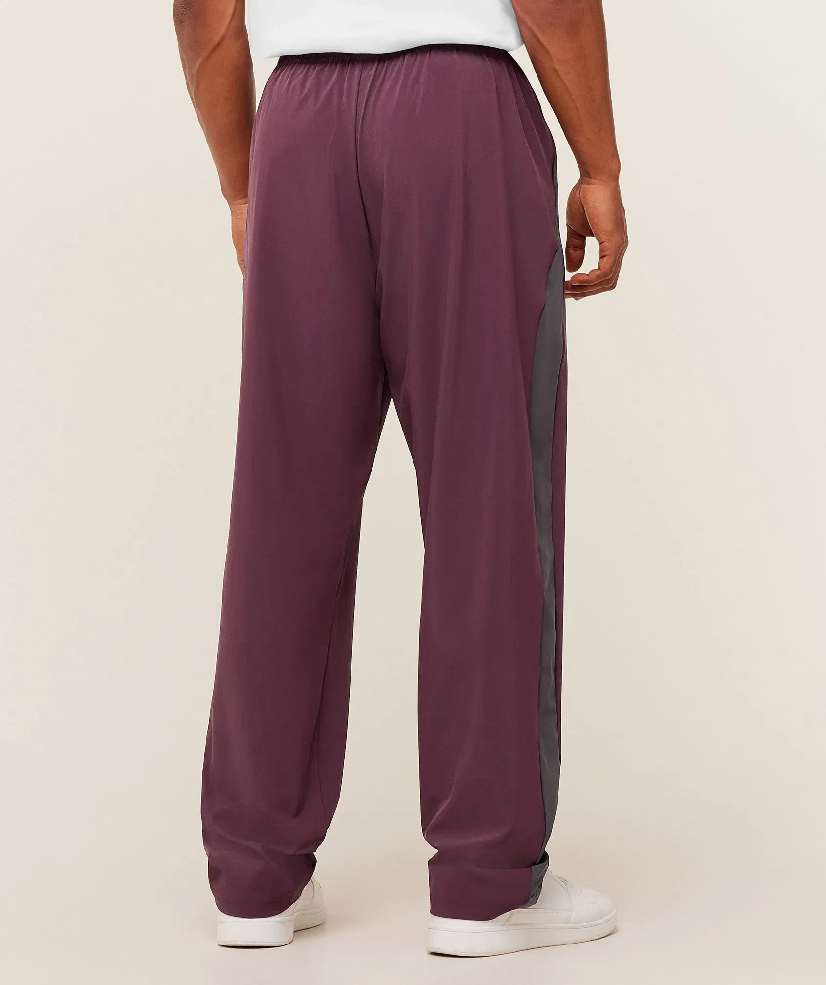 Gymshark Collegiate Tech Pants - GS Impact Burgundy