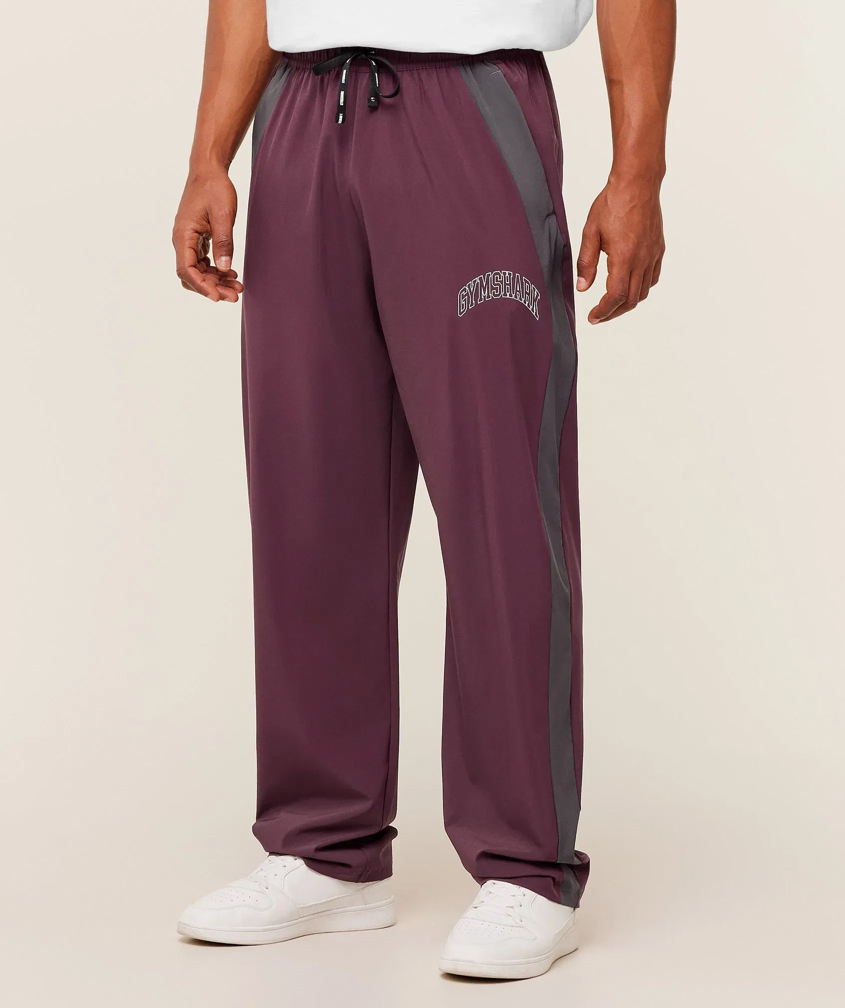 Gymshark Collegiate Tech Pants - GS Impact Burgundy