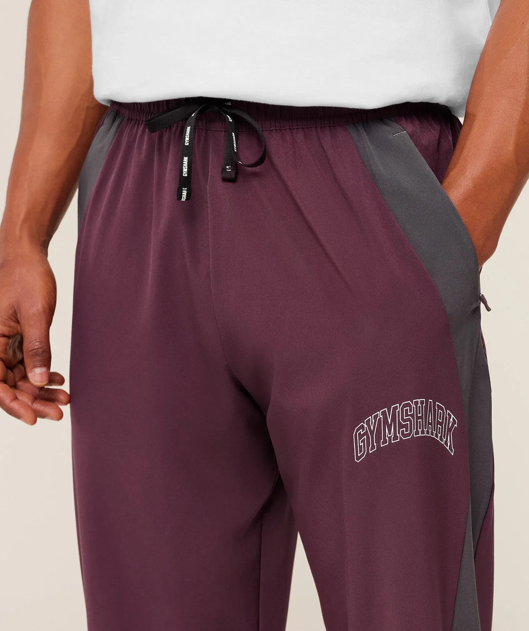Gymshark Collegiate Tech Pants - GS Impact Burgundy