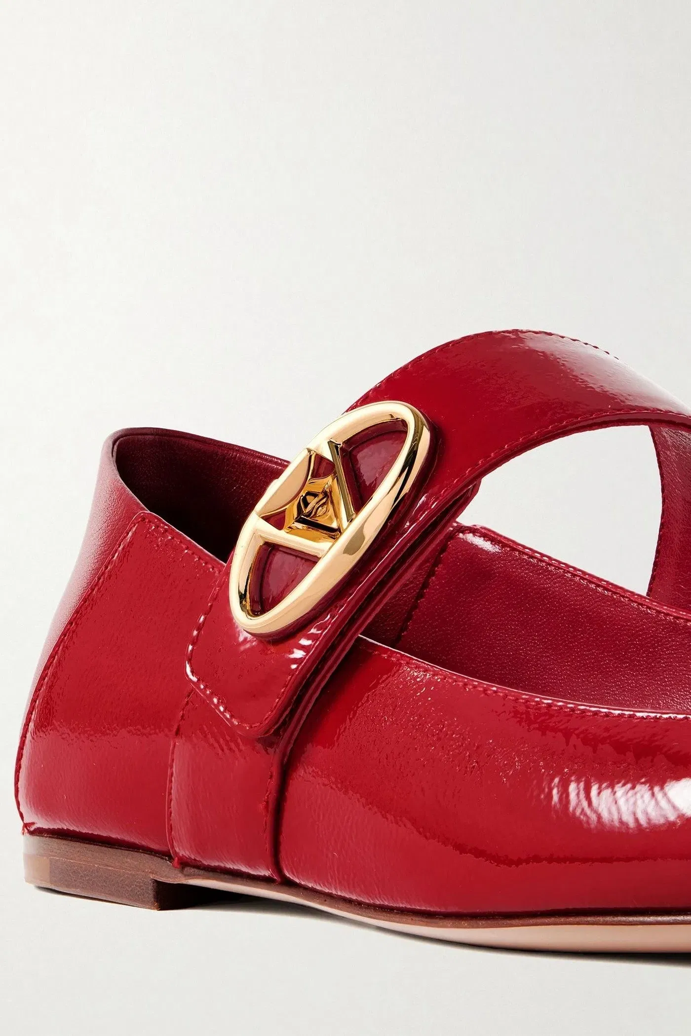 Valentino Garavani Vlogo Locker Patent-Leather Ballet Flats Red Women's