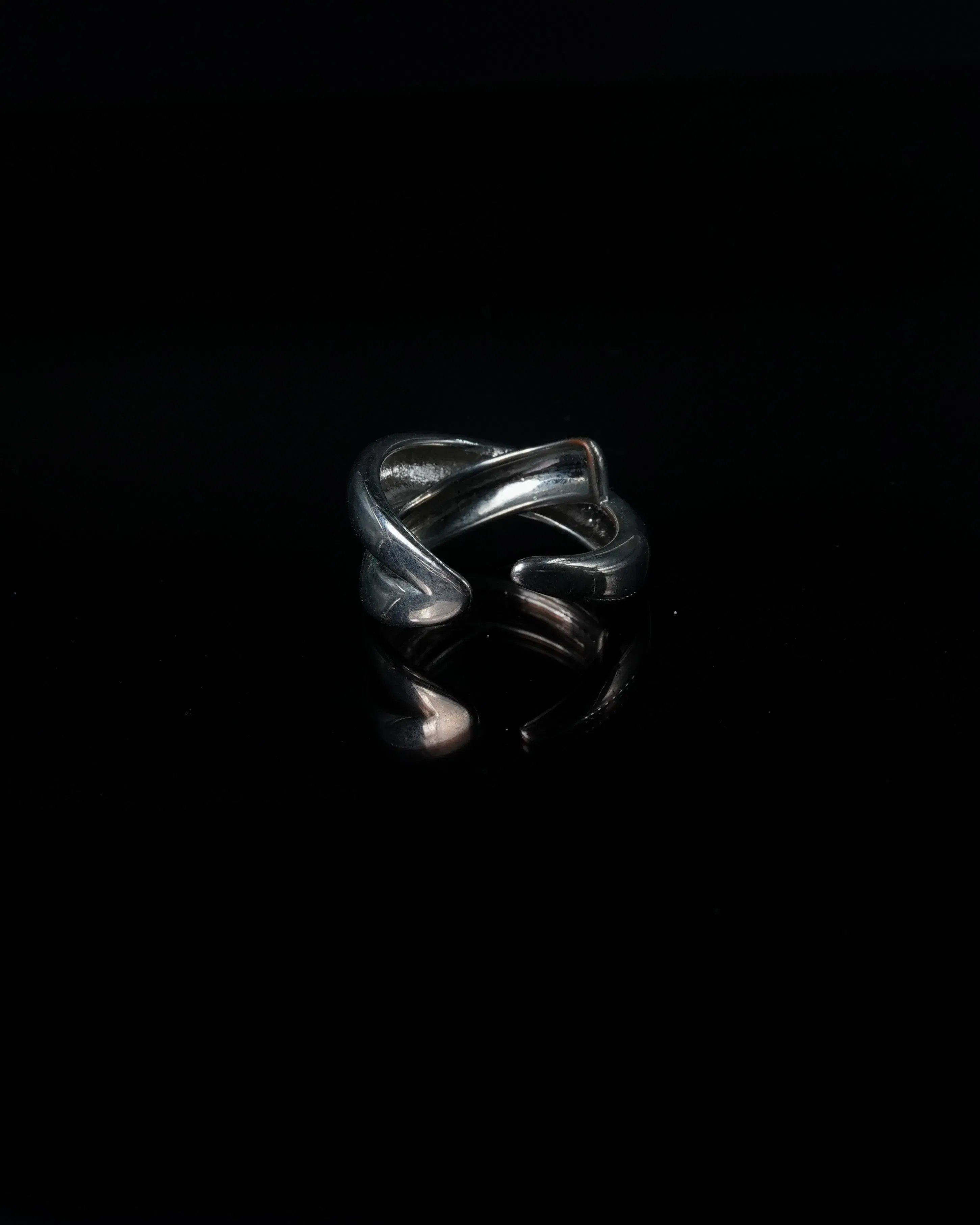 Manaca Orbital Flow Ring