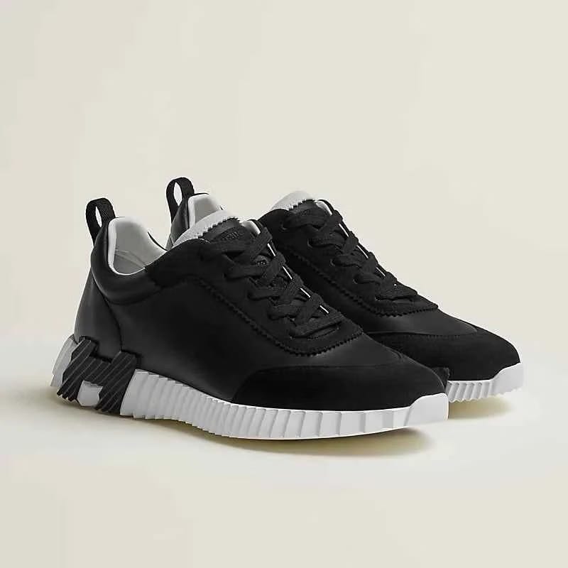 Bouncing sneaker