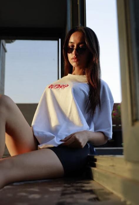 LOVE TEE