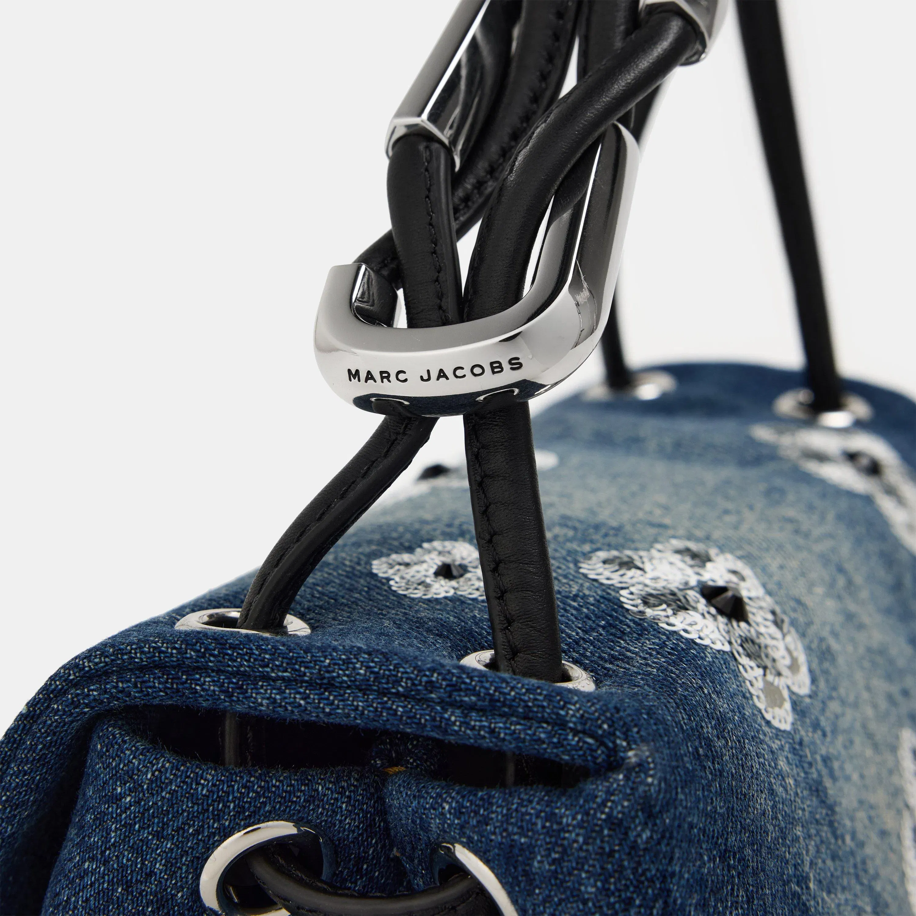 SqDaisy Chain Shoulder Bag