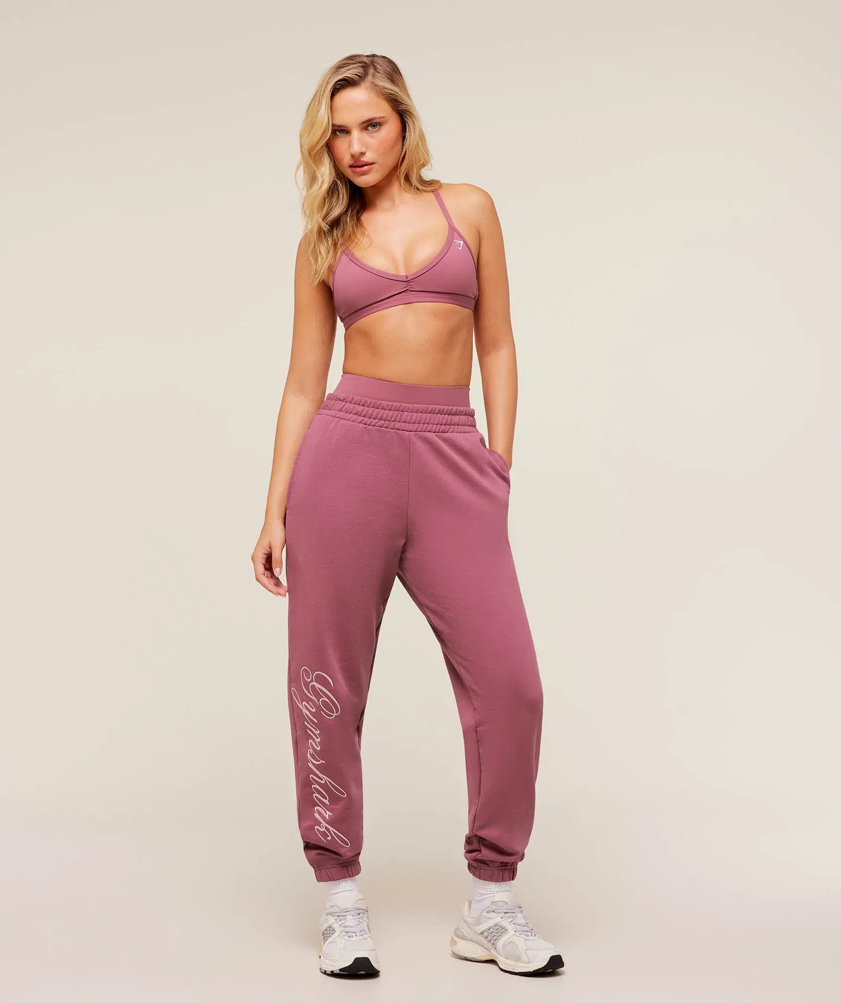 Gymshark All Seasons Graphic Jogger - Reset Pink