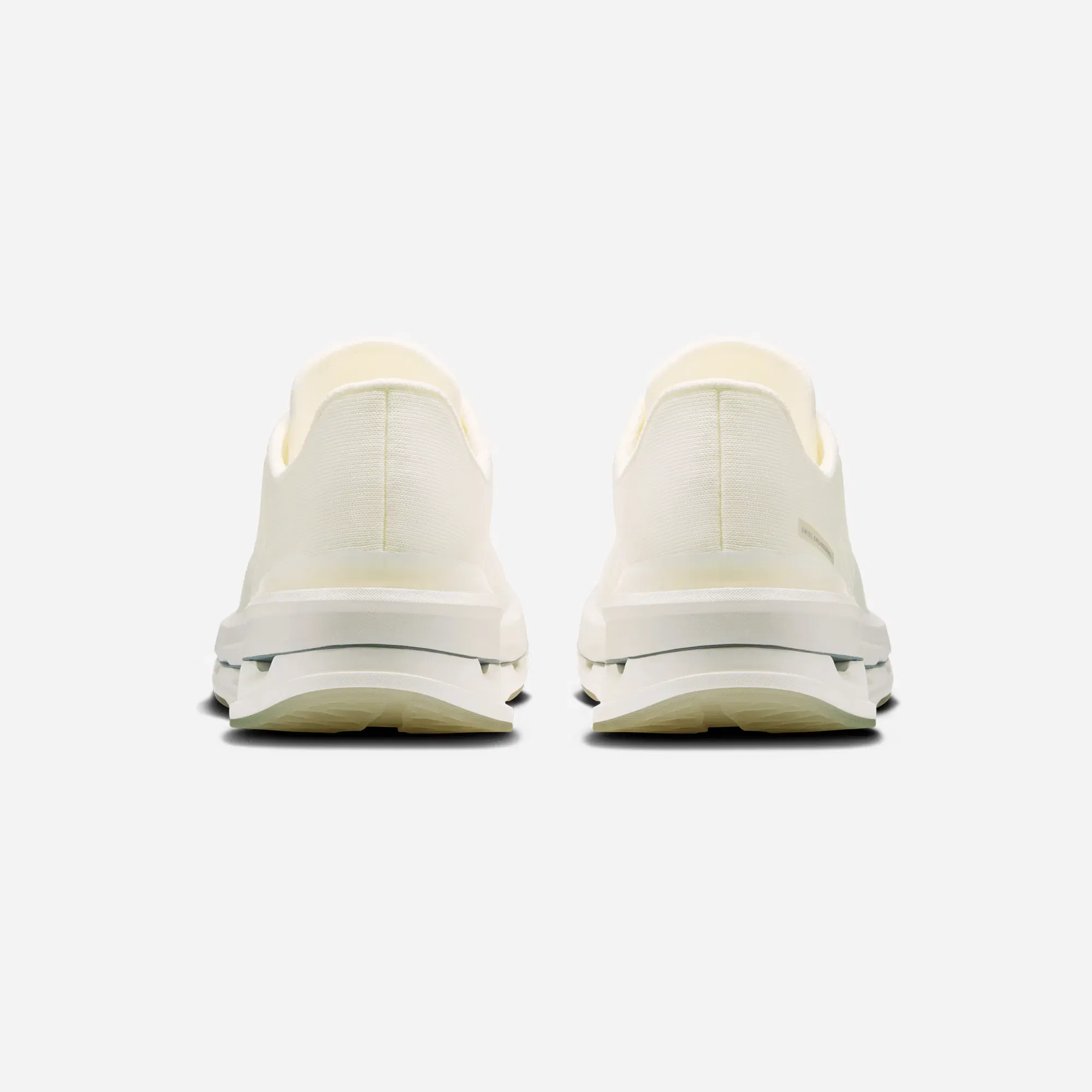 ON Running Cloudrise Cyclon 1.1 Undyed