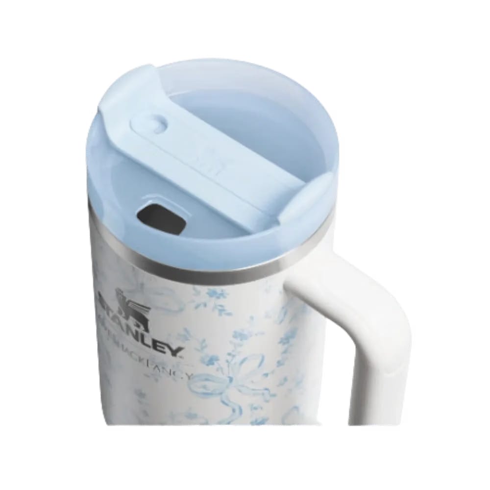 Stanley 1913 X Loveshackfancy Holiday Quencher H2.0 Flowstate Tumbler (40oz) Coquette Bow Winter Ice