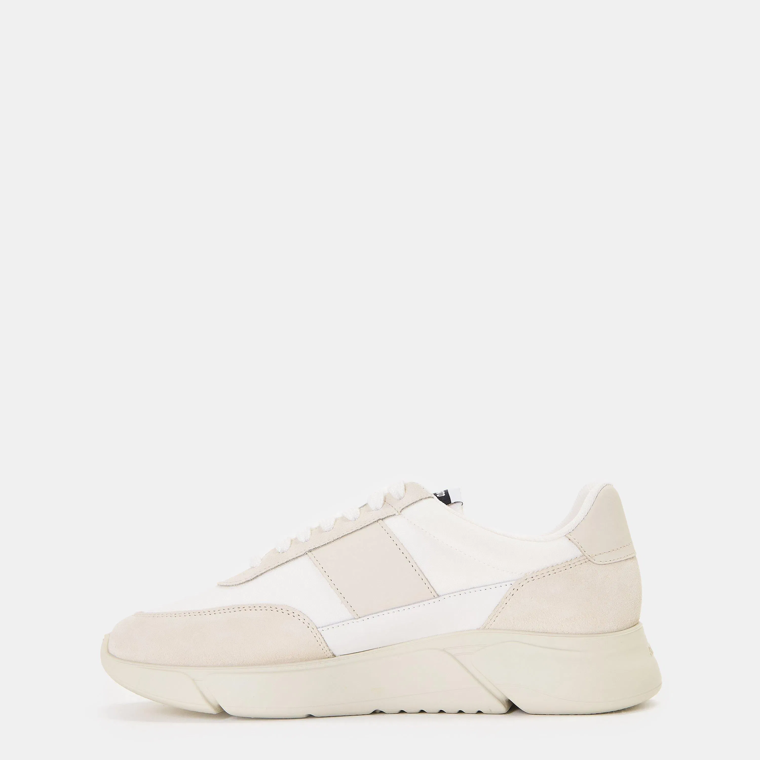 Low-Top Trainers
