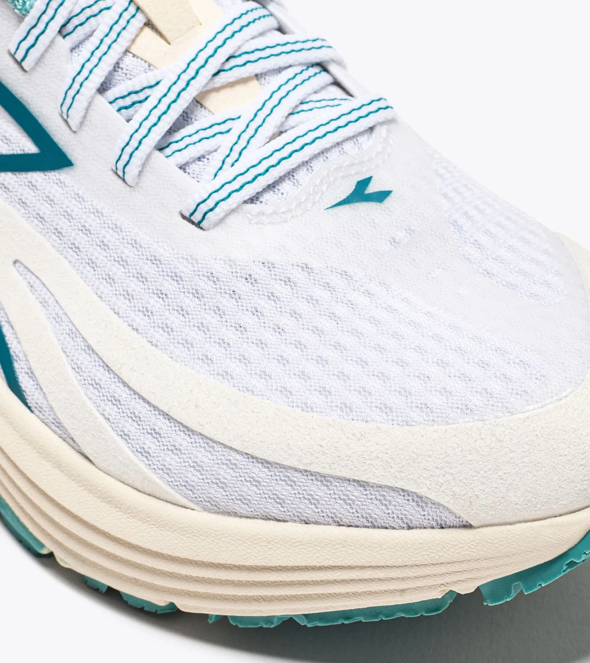 Diadora Mythos Blushield 9 Vortice W White/Whisper White