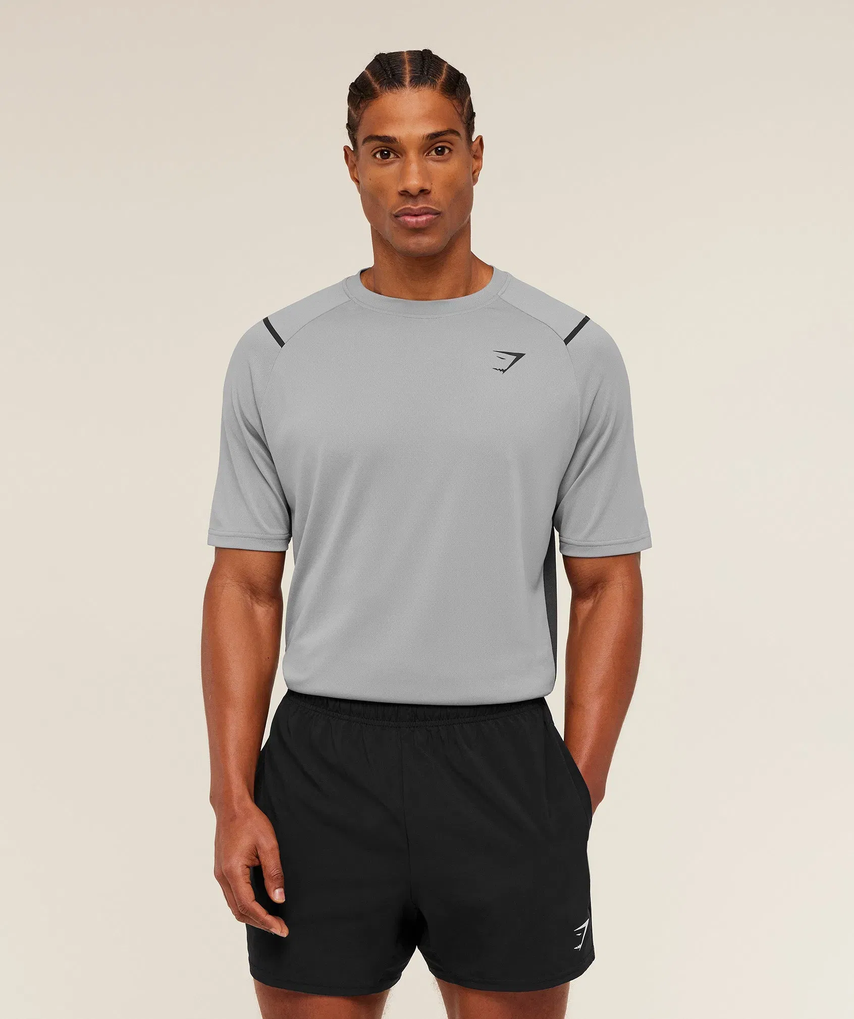 Gymshark Arrival Contrast T-Shirt - Smokey Grey / Onyx Grey