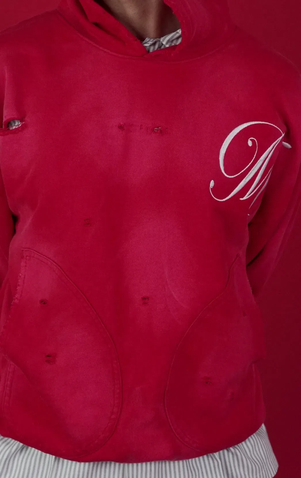 HOODIE – LE ROUGE