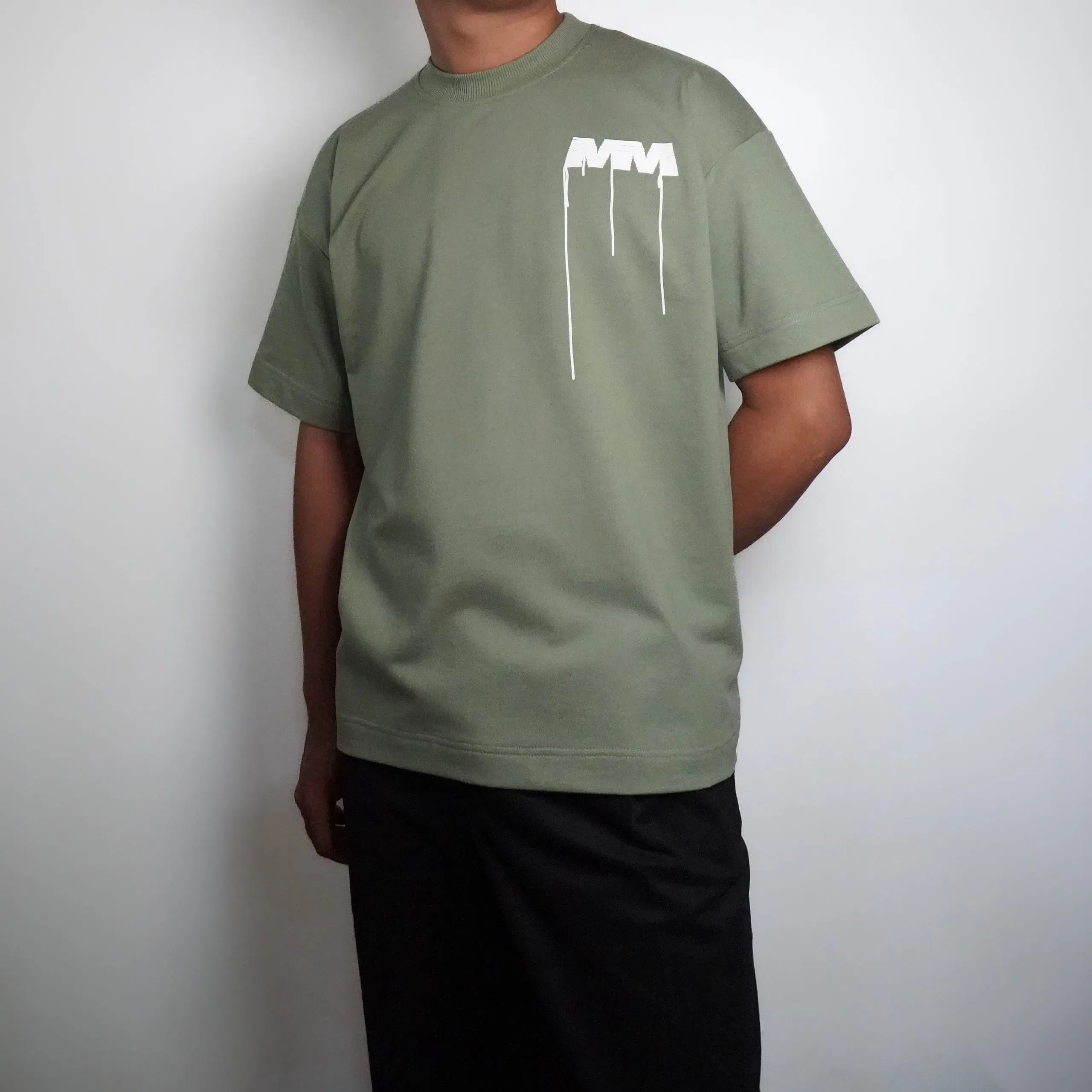 THREAD LOGO T-SHIRT (SAGE GREEN)