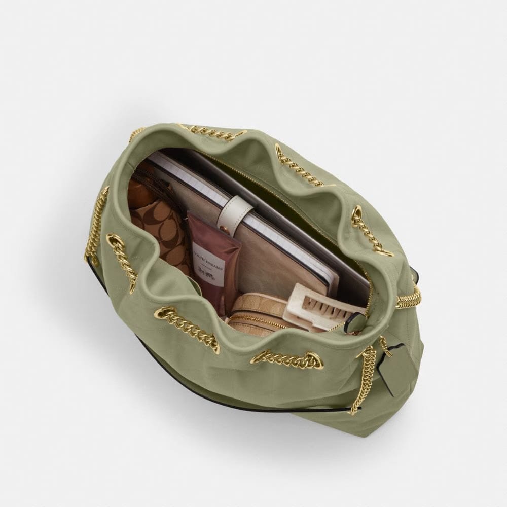 Coach Evelyn Shoulder Bag With Quilting Gold Pistachio