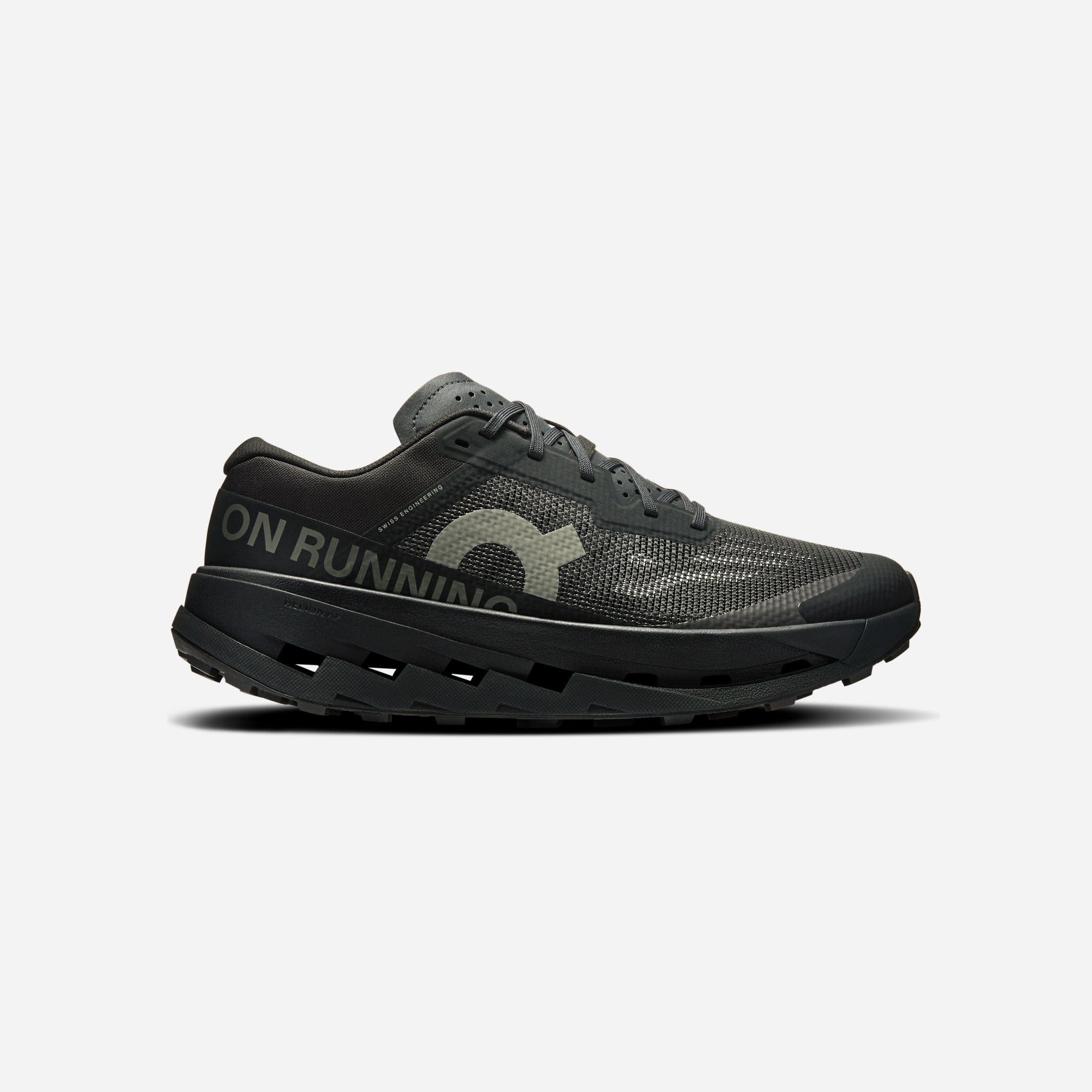 ON Running Cloudultra 3 Black Black