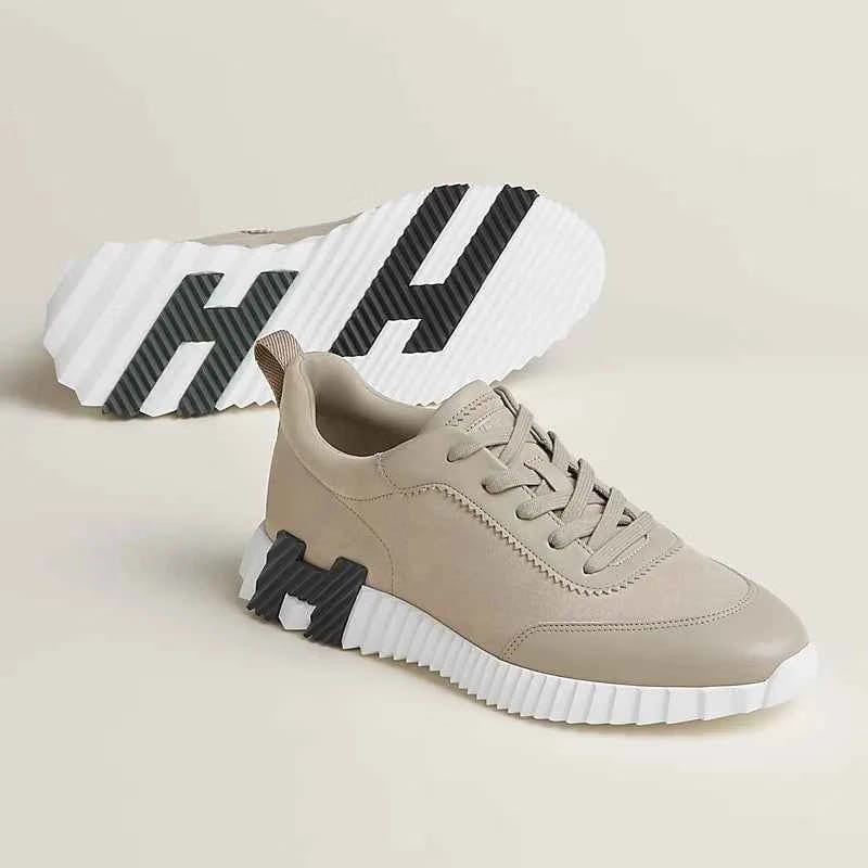 Bouncing sneaker