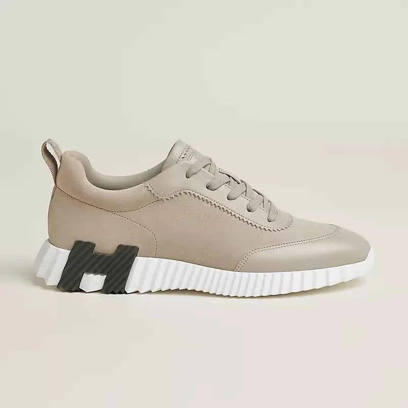 Bouncing sneaker
