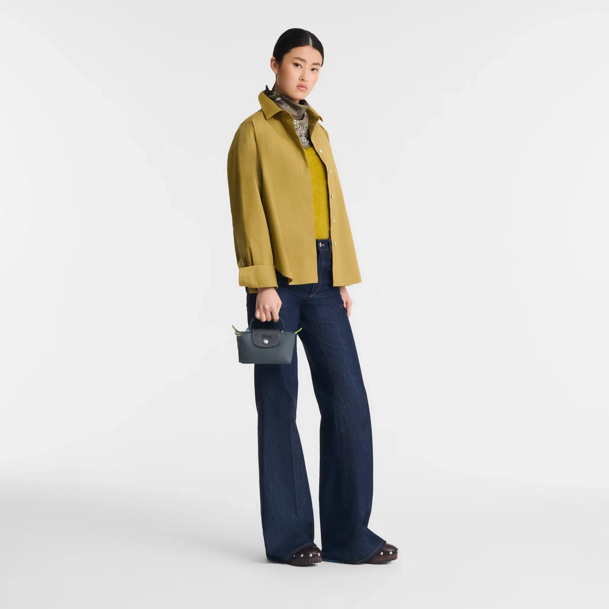 Longchamp Le Pliage Green Pouch with handle Graphite