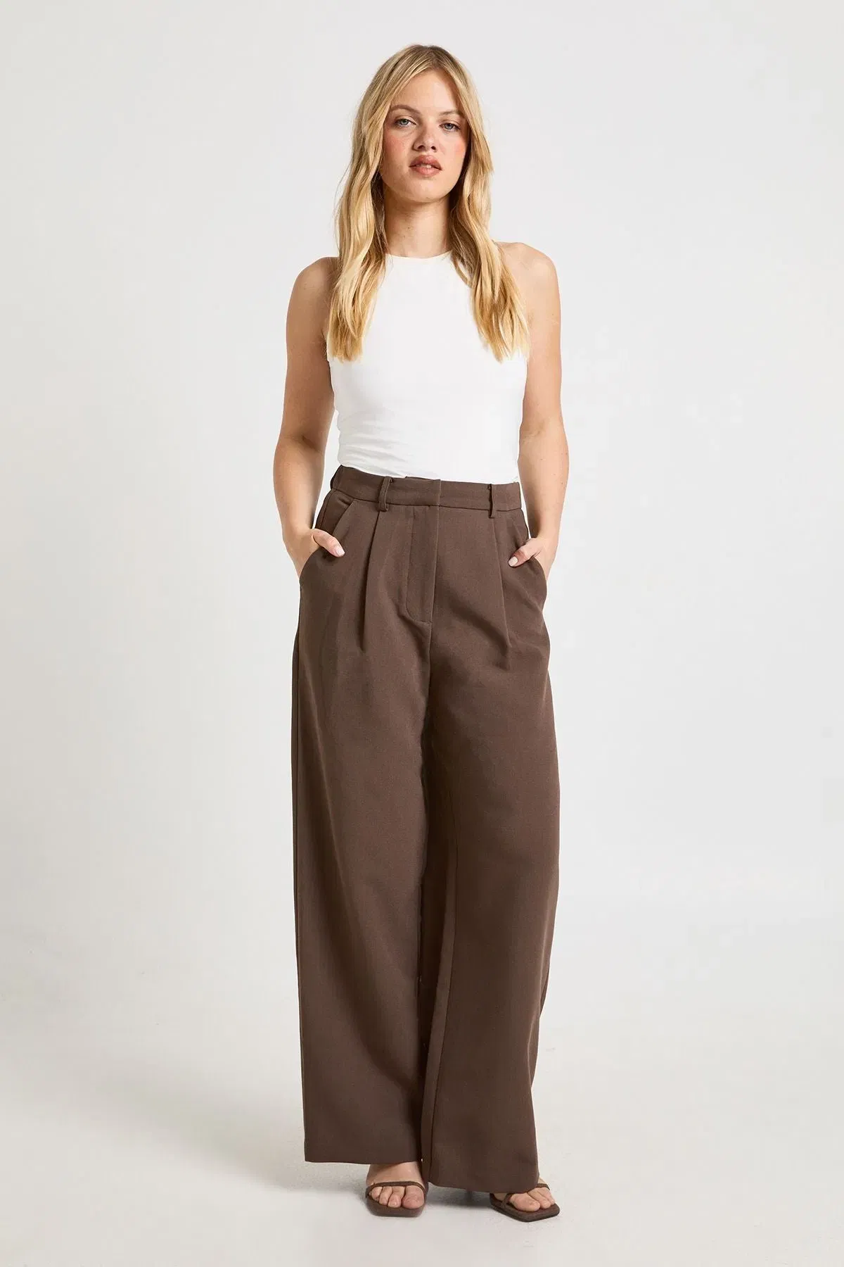 Petite Essential Wide Leg Tailored Trousers