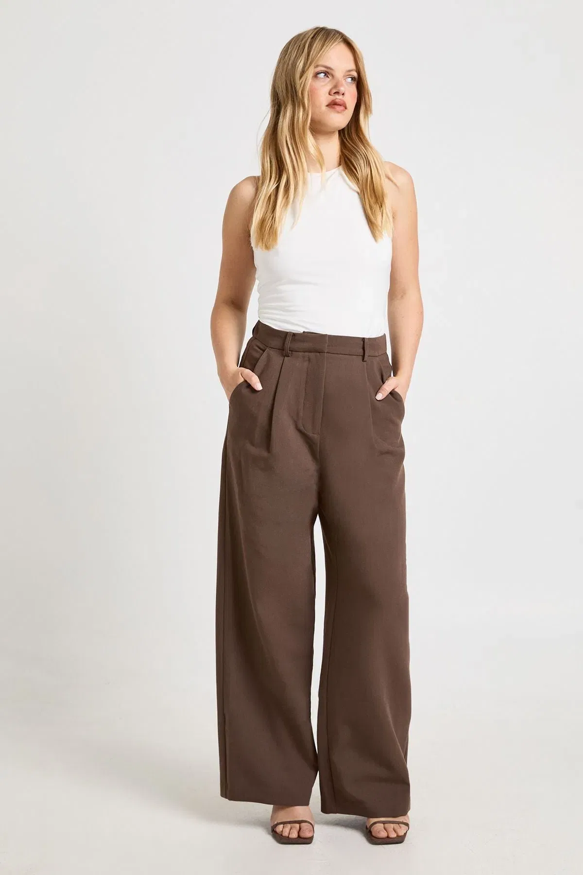 Petite Essential Wide Leg Tailored Trousers