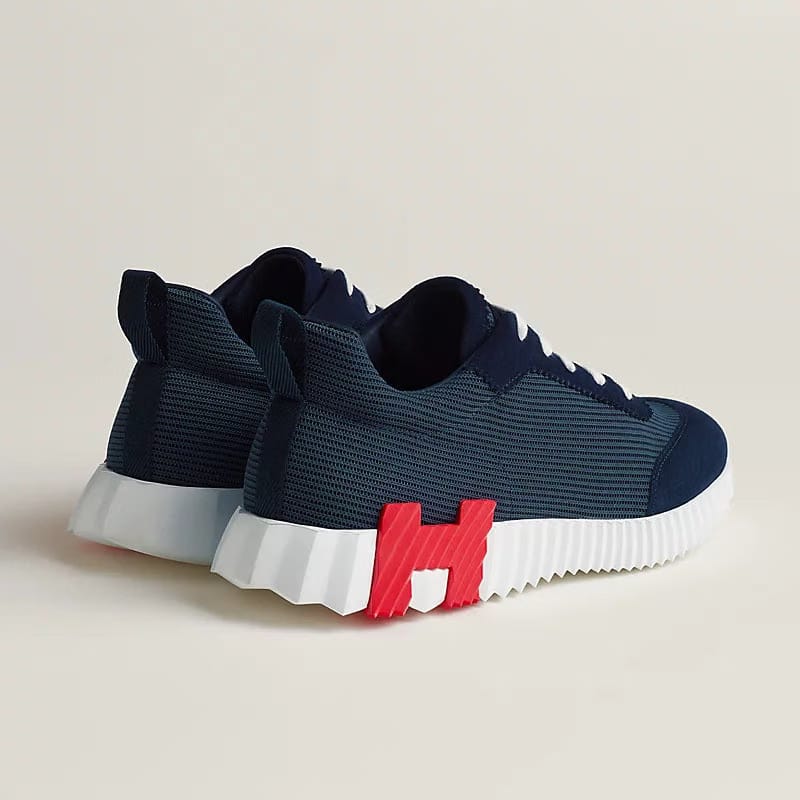 Bouncing sneaker