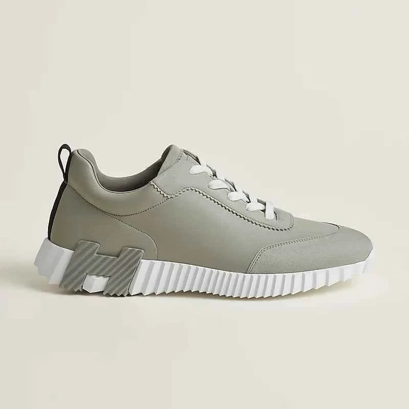Bouncing sneaker