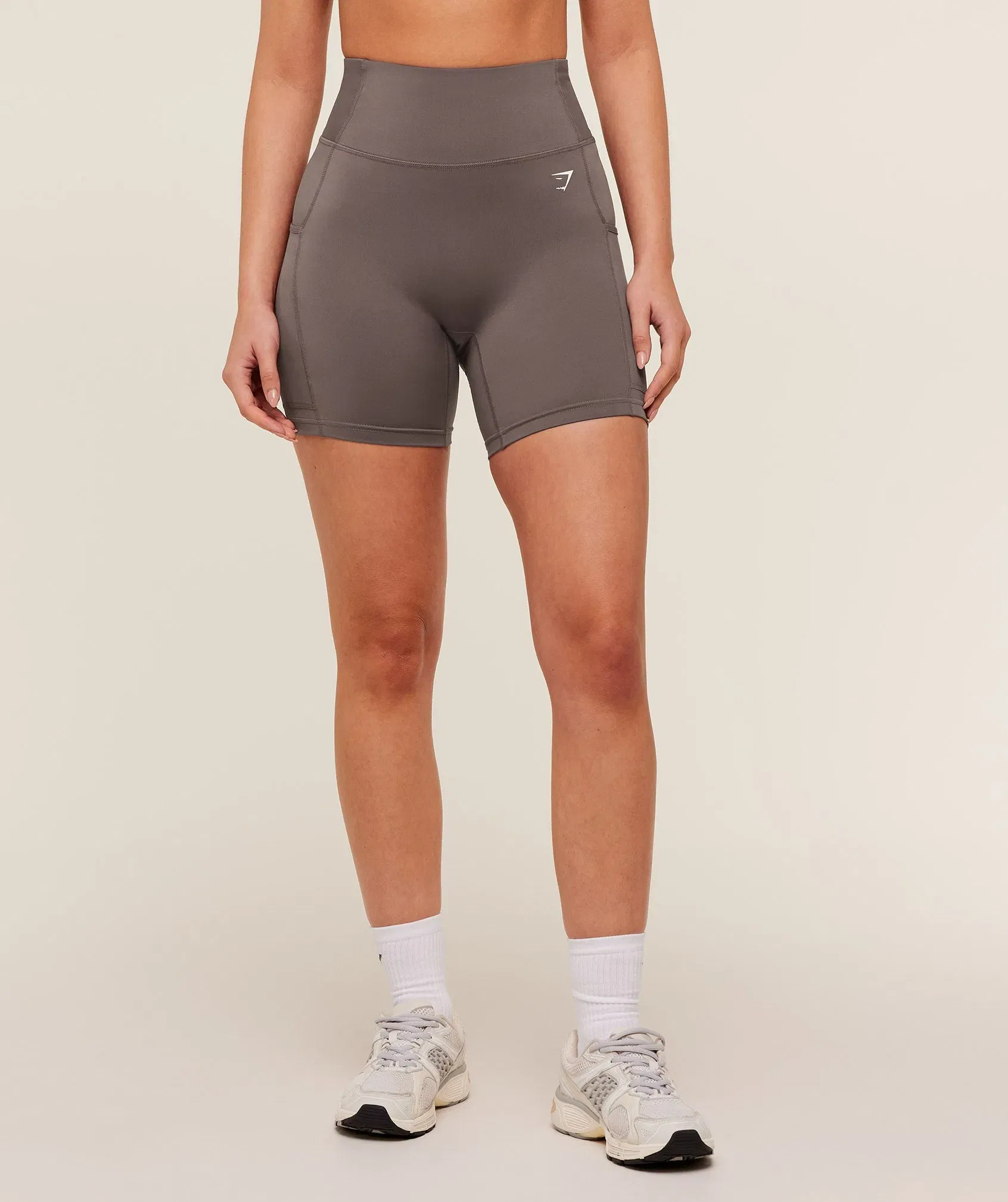 Gymshark Pocket Shorts - Cool Brown