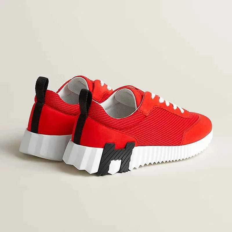 Bouncing sneaker