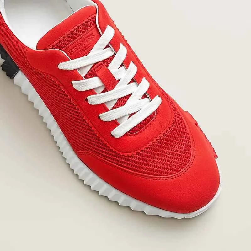Bouncing sneaker