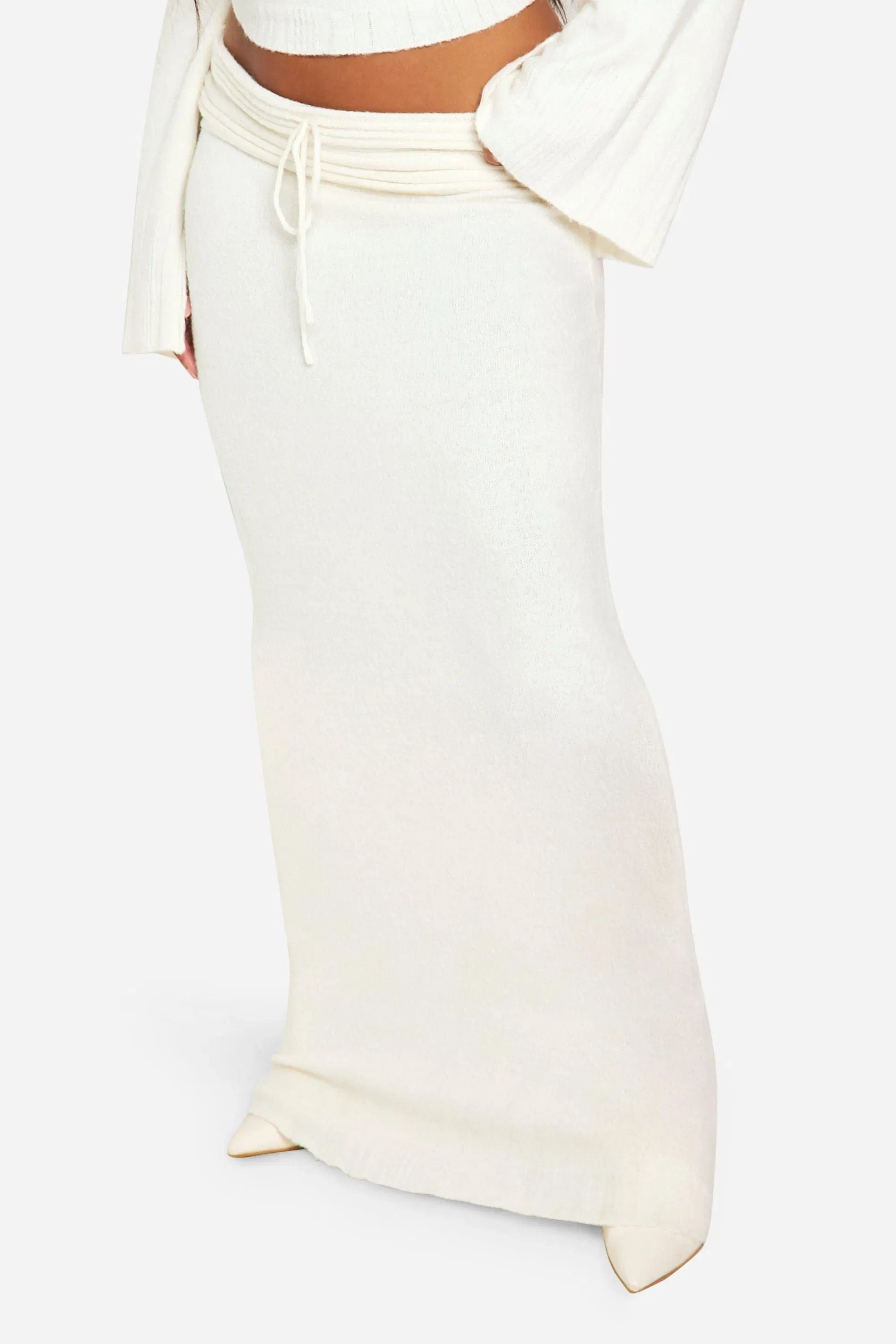 Plus Rib Edge Lace Up Knitted Maxi Skirt