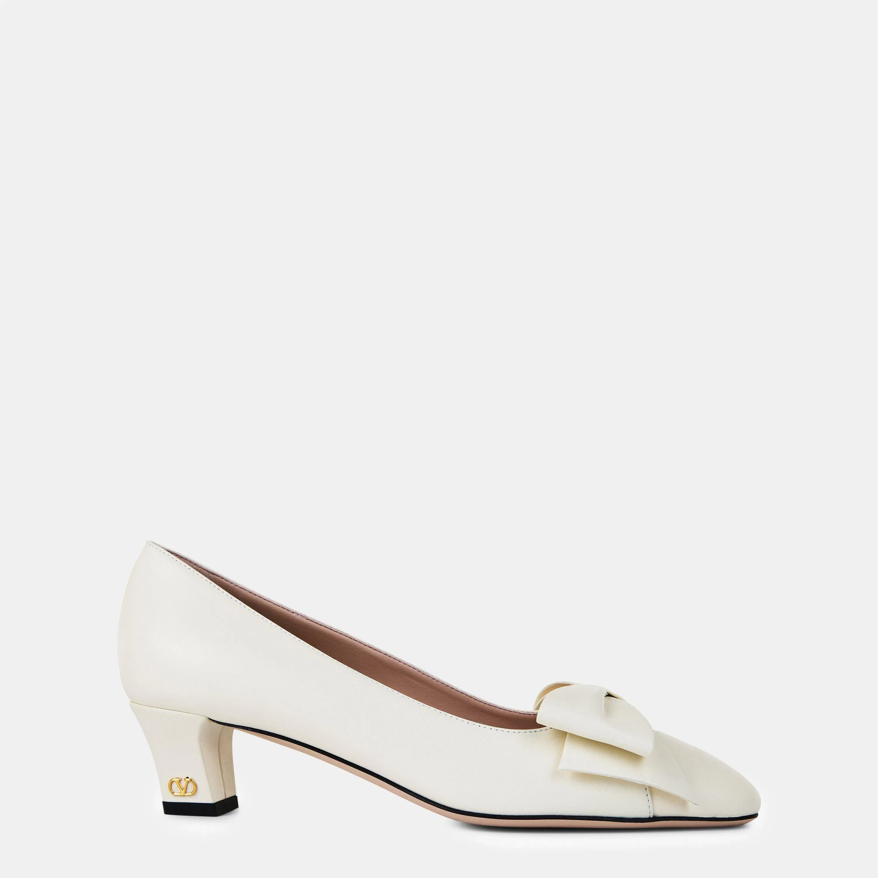 Bowow Pumps