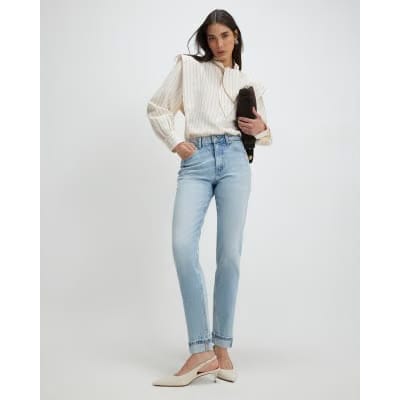 Blue Mid Rise Mom Sculpt Jeans