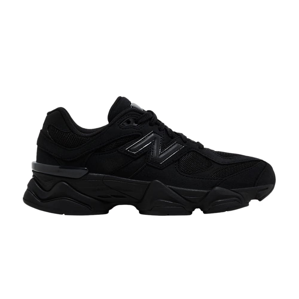 9060 Big Kid Triple Black Suede