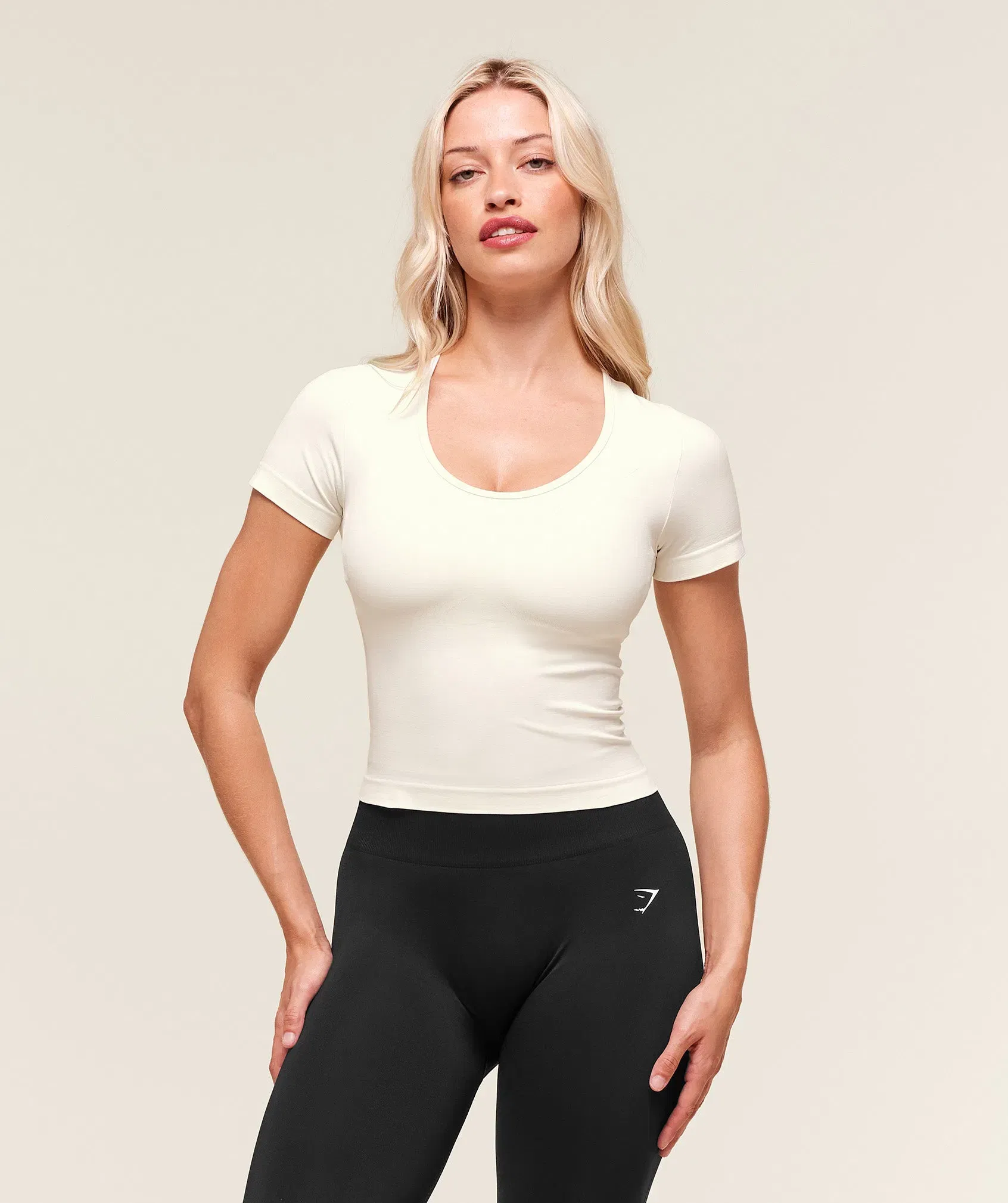 Gymshark Everyday Seamless Tight Fit Crew Neck Tee - Soft White