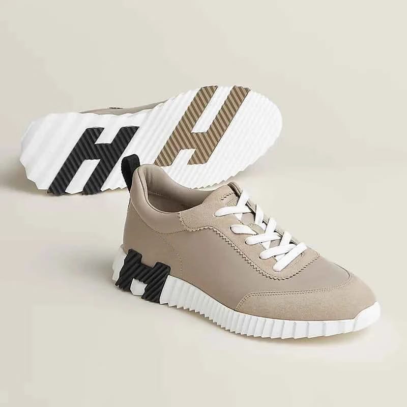 Bouncing sneaker