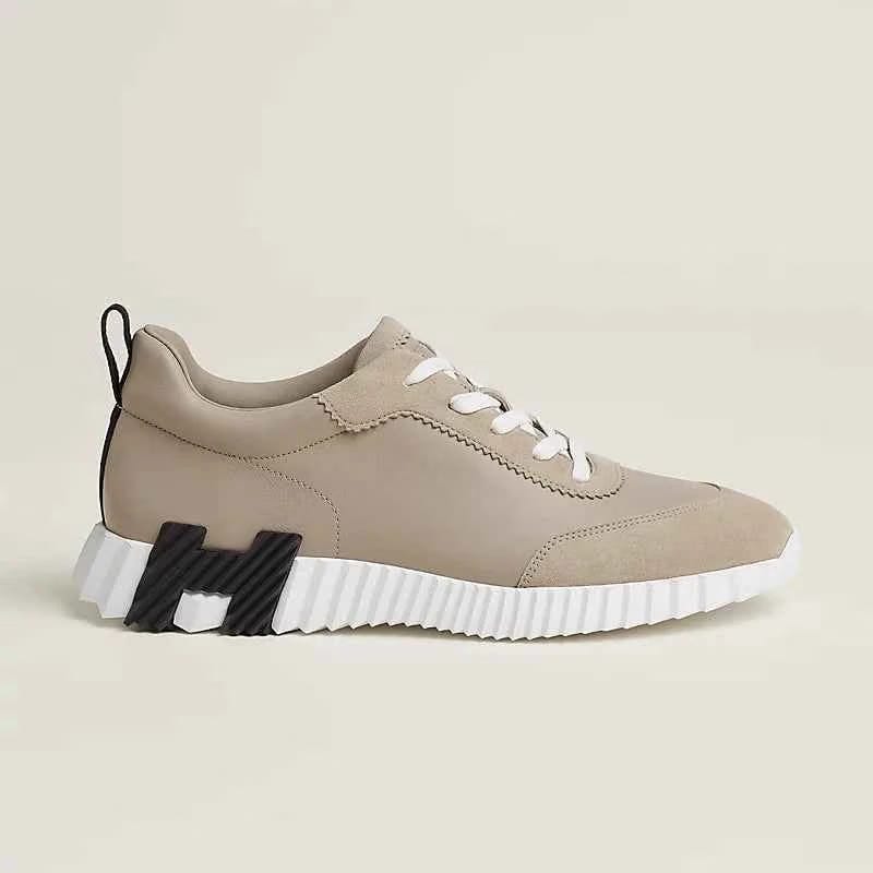 Bouncing sneaker